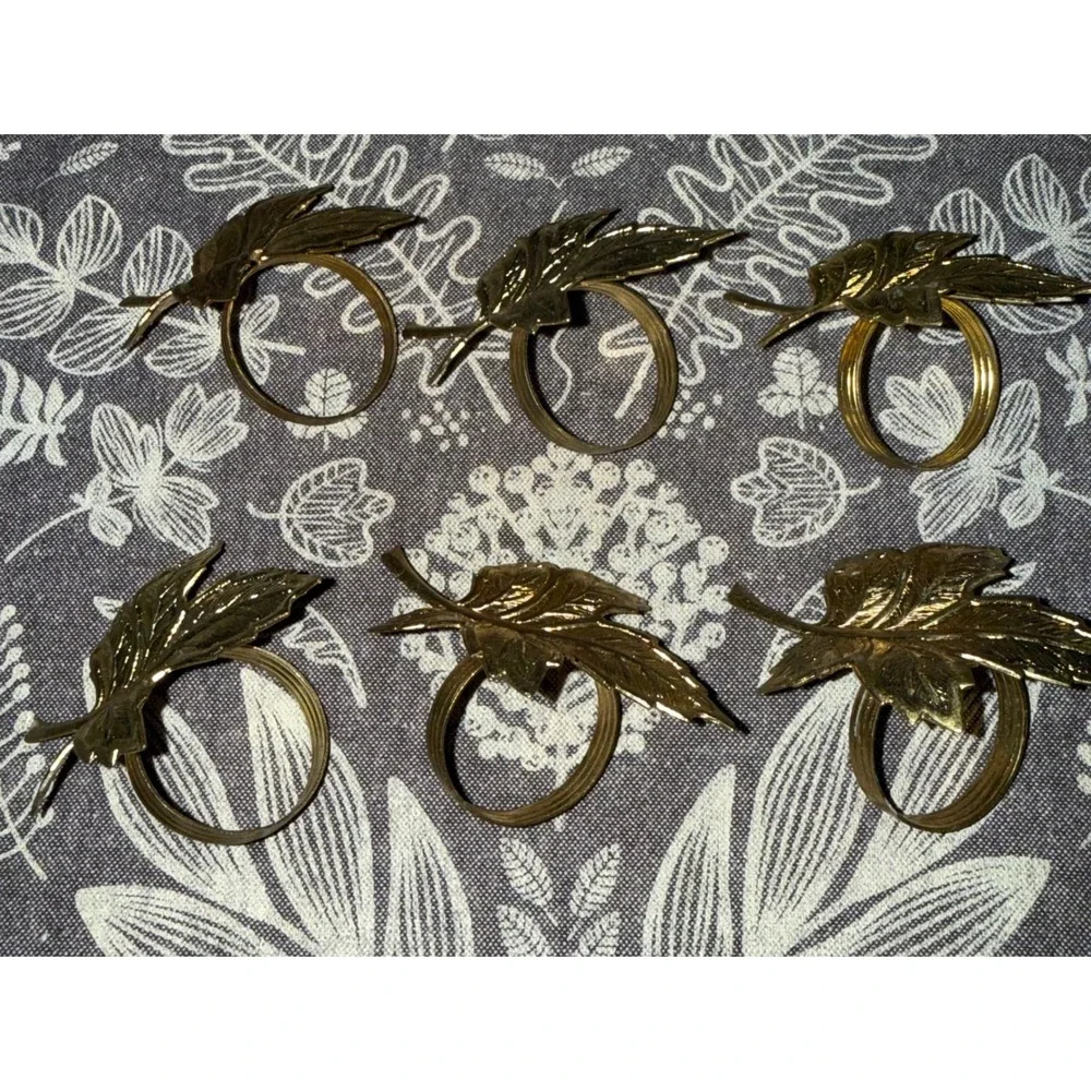 N/A gold tone