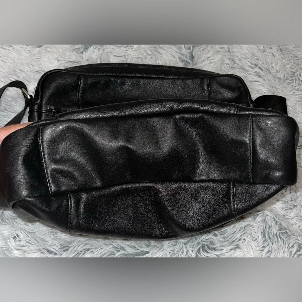 TUMI Genuine leather shoulder bag for man 