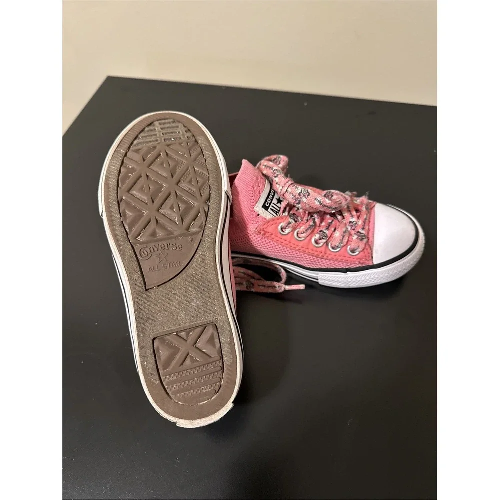 Converse‎ CTAS Knit Pink/White Girl's Slip On Size 12 Minnie Mouse Laces!