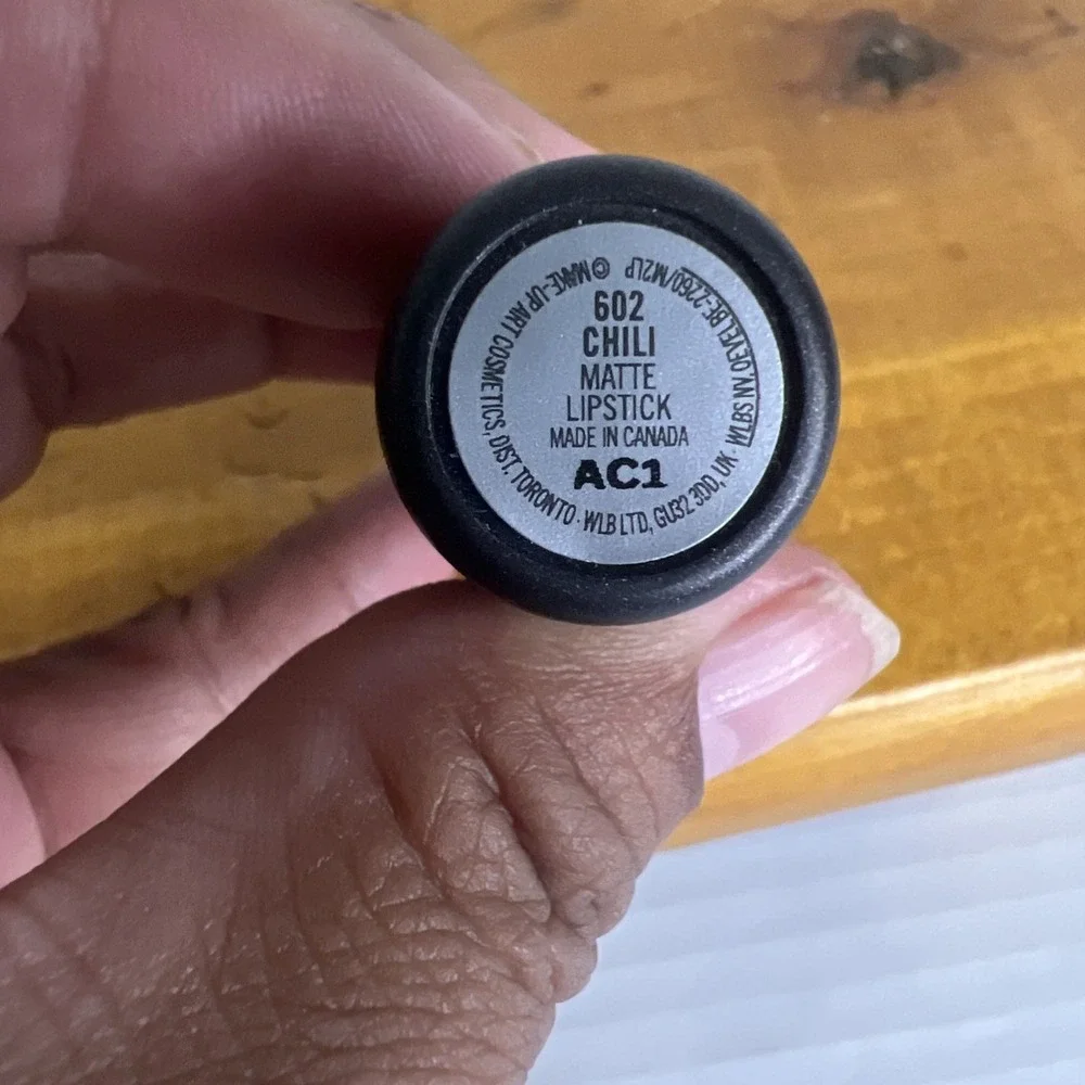MAC Cosmetics size oz