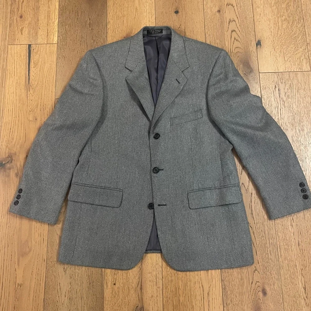 Norm Thompson preowned elevate