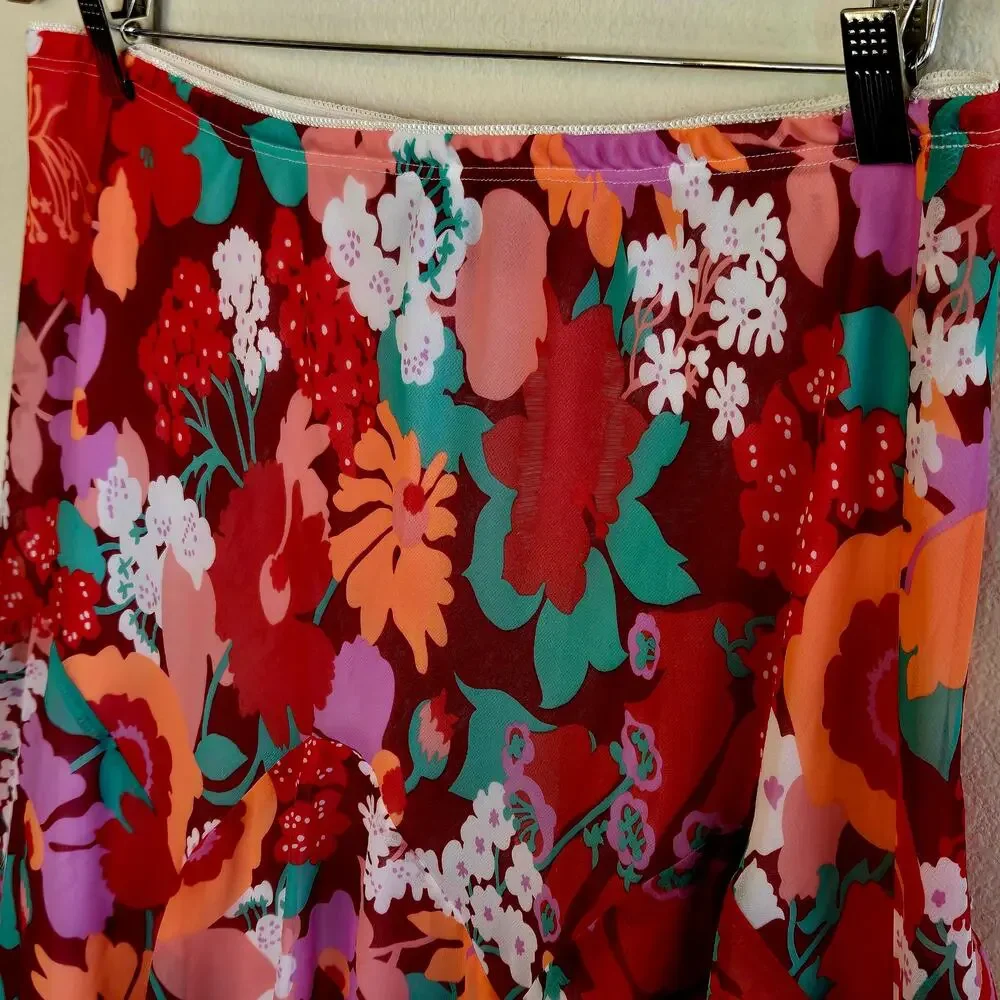 Size L – Bob Mackie Wearable Art Handkerchief Hem Floral Midi Skirt