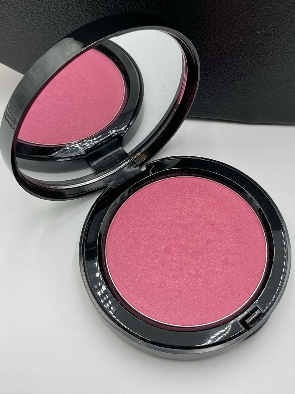 Bobbi Brown pearl tones