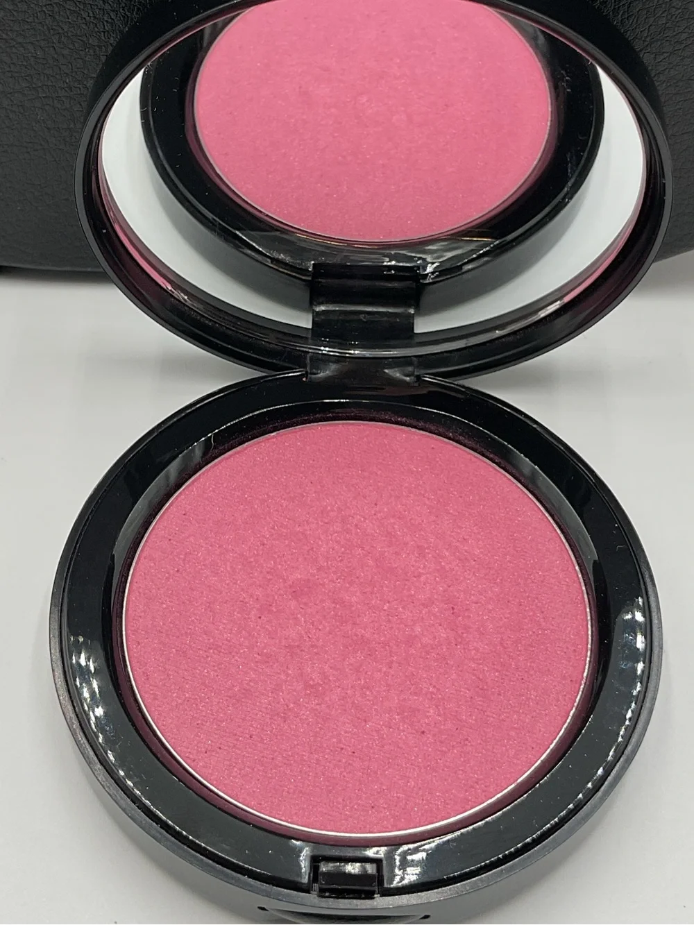 Bobbi Brown brush infused cheeks