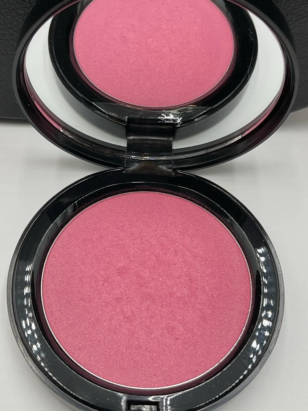 Bobbi Brown sun pressed where