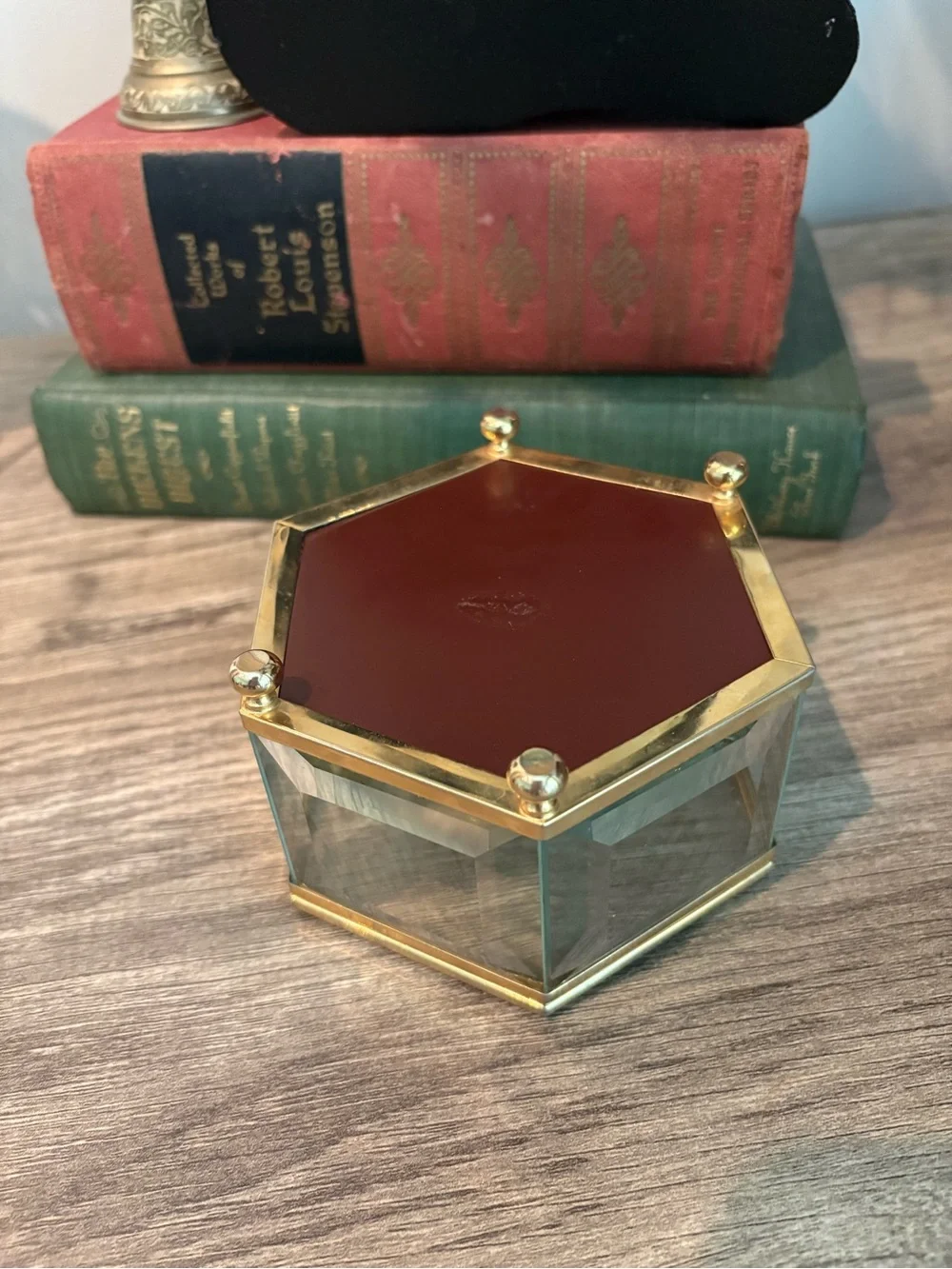 N/A elegant hexagon