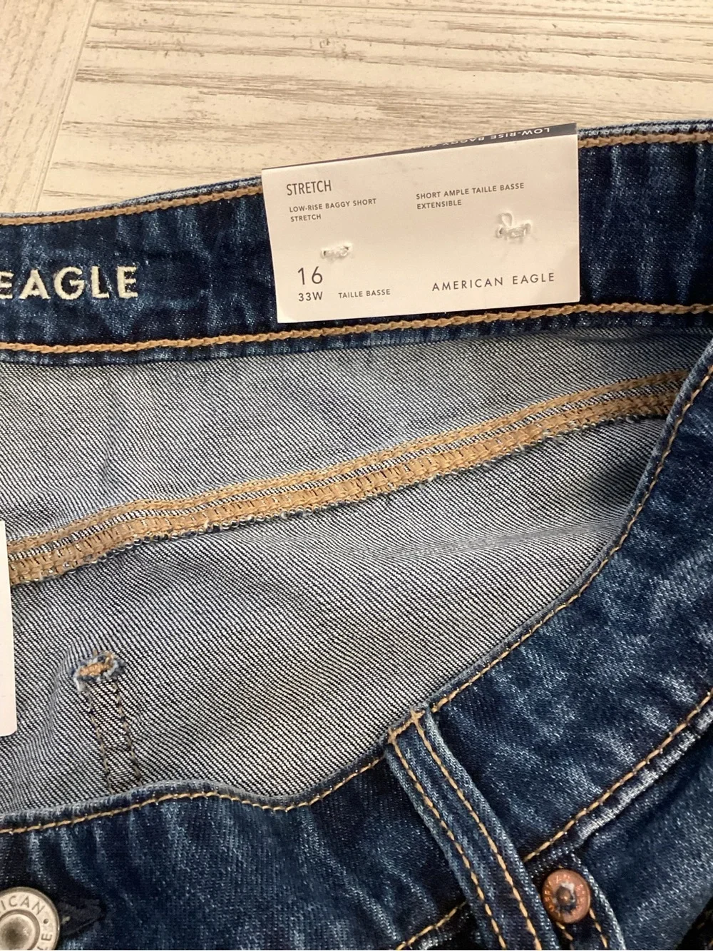 American Eagle 16 NWT Baggy Denim Shorts Women's Low-Rise Stretch 2025