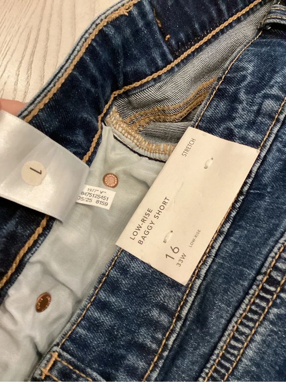 American Eagle 16 NWT Baggy Denim Shorts Women's Low-Rise Stretch 2025