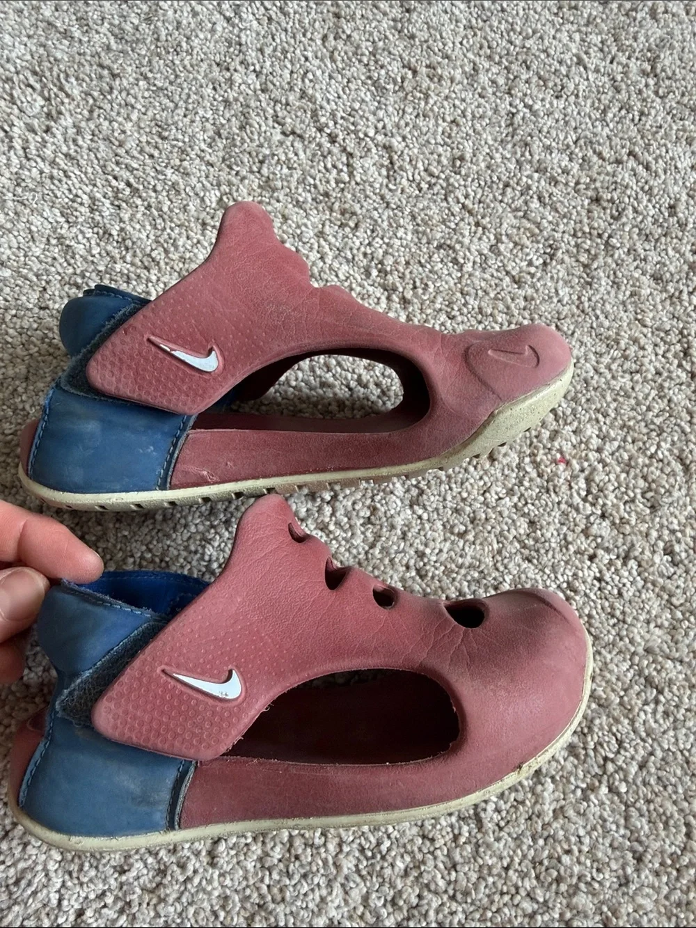 Nike shoe features