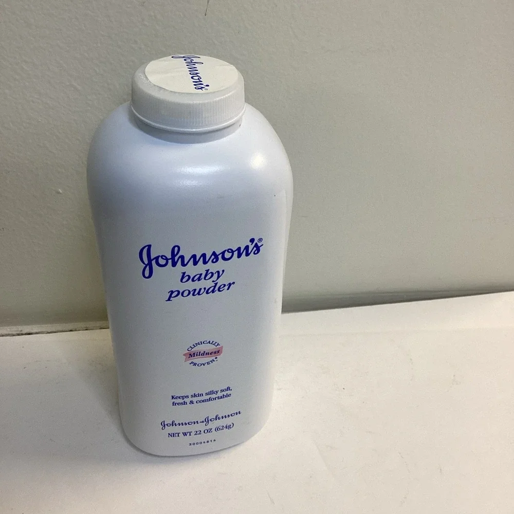 Johnsons & Johnsons Original Formula 1994 Talc Baby Powder  22 oz   Full