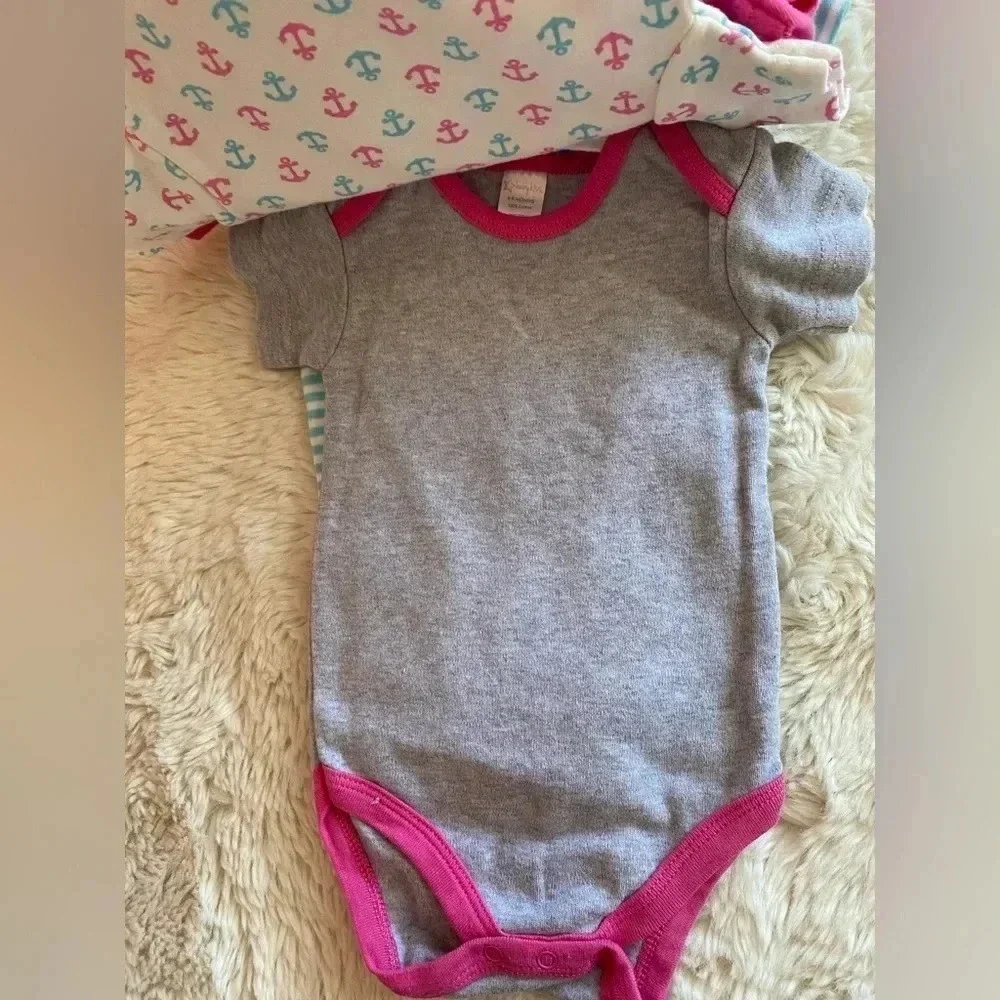 Baby Kiss set onesies