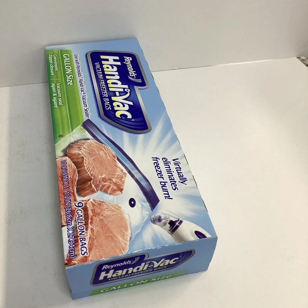 Reynolds Handi-Vac Vacuum Freezer Bags Gallon Size — 9 Bags  NEW & UNOPENED HTF