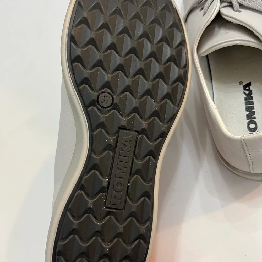 ROMIKA‎ leather sneakers size 37