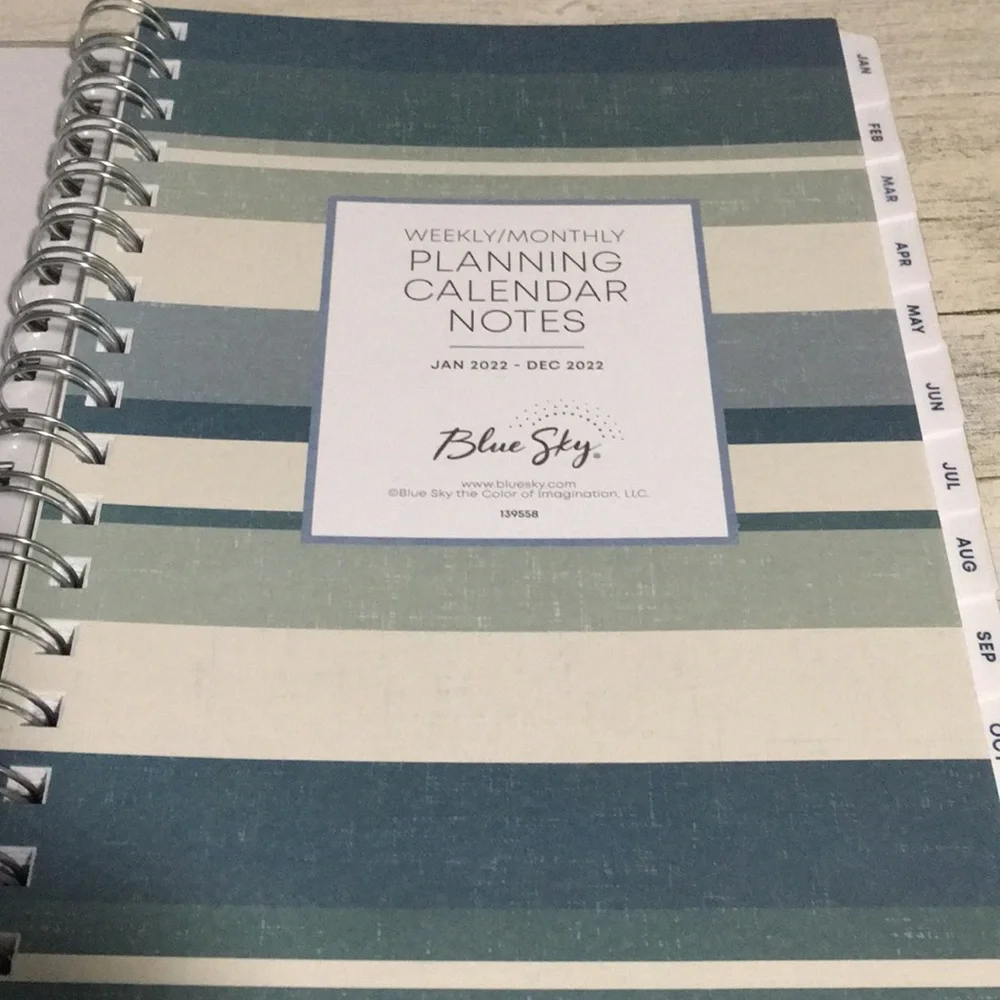 Blue Sky weekly & monthly planning calendar notes Jan-Dec 2022