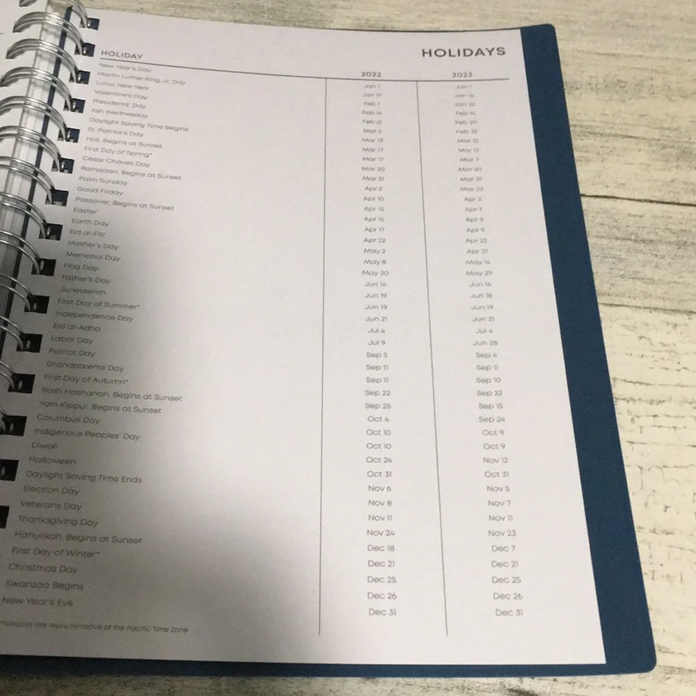 Blue Sky weekly & monthly planning calendar notes Jan-Dec 2022