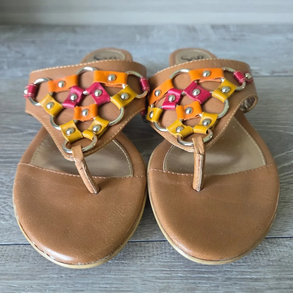Sofft Womens 8M Tan Leather Woven Slide Thong Sandals Multi Color Rings Studded