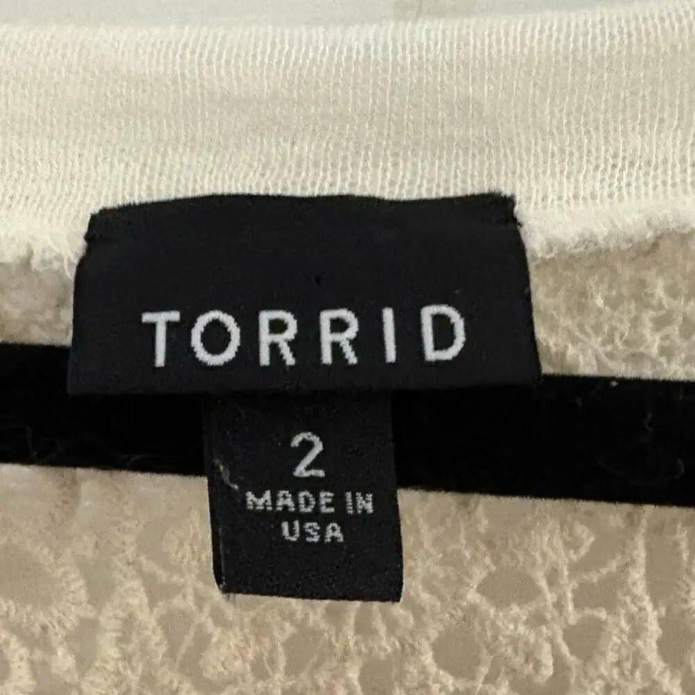 Torrid Tunic Blouse Cream semi-sheer 18/20 Lace Crotchet Back Feminine Boho