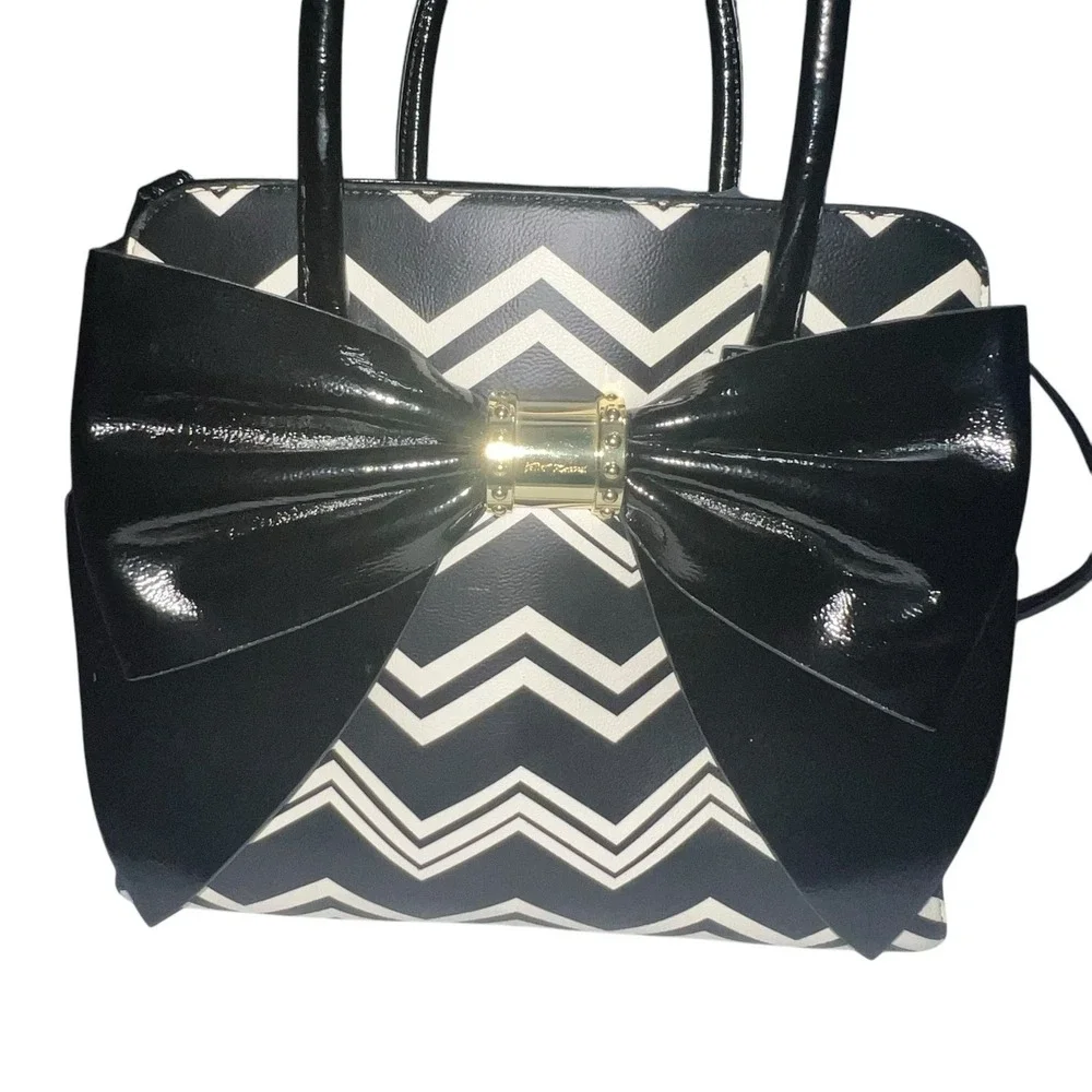 Betsey Johnson betsey johnson