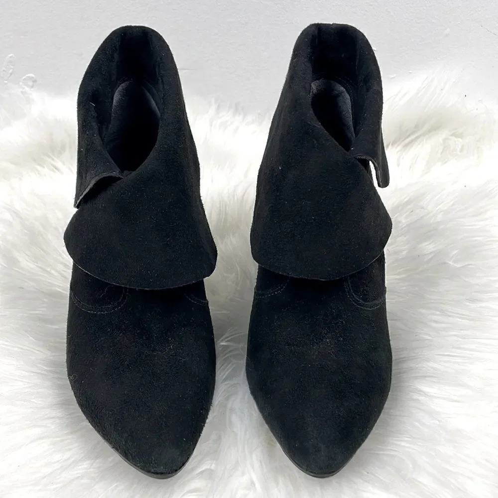 VIA SPIGA black suede ankle heel booties 7M