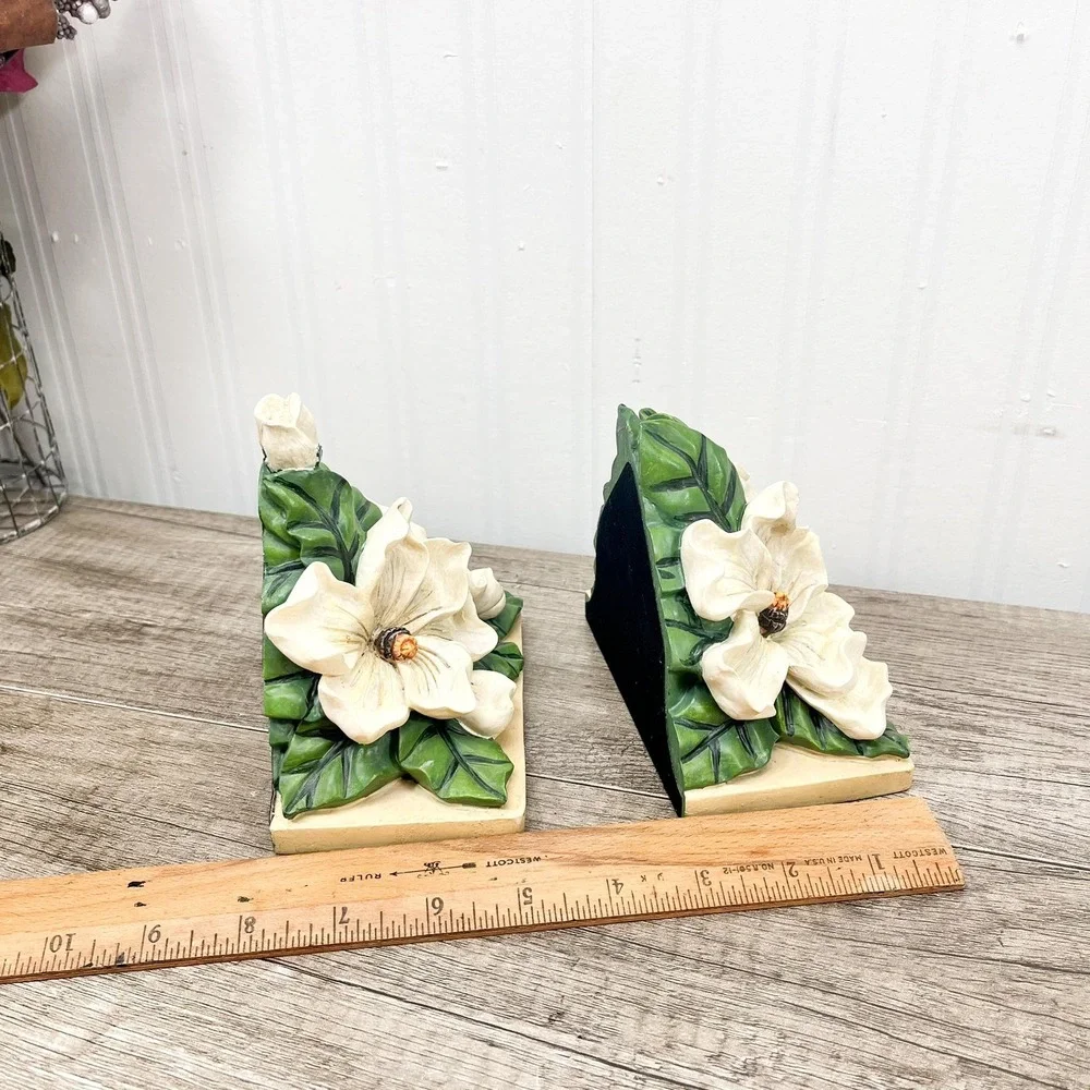 Vintage Magnolia Blossom Bookends: Floral Bookshelf Decor