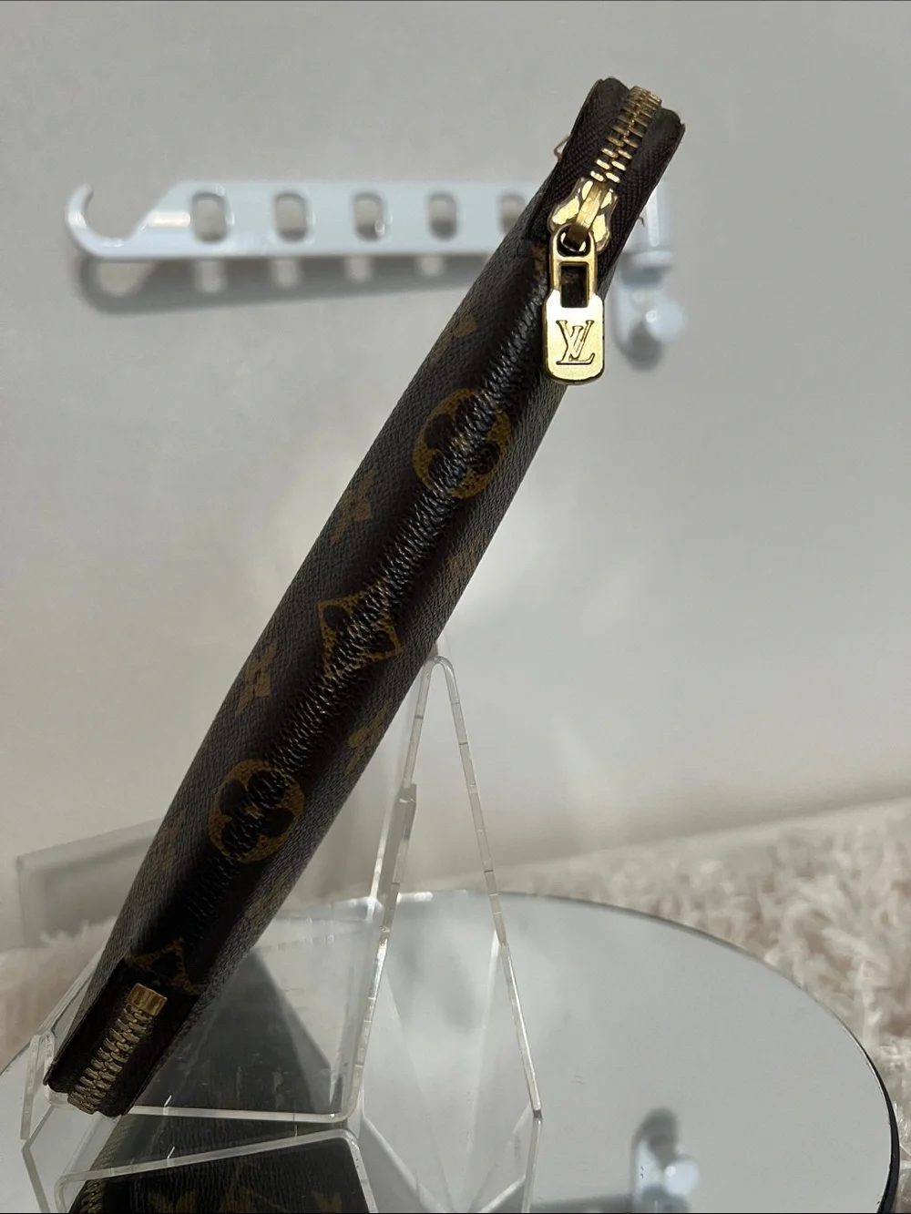 Louis Vuitton classic louis