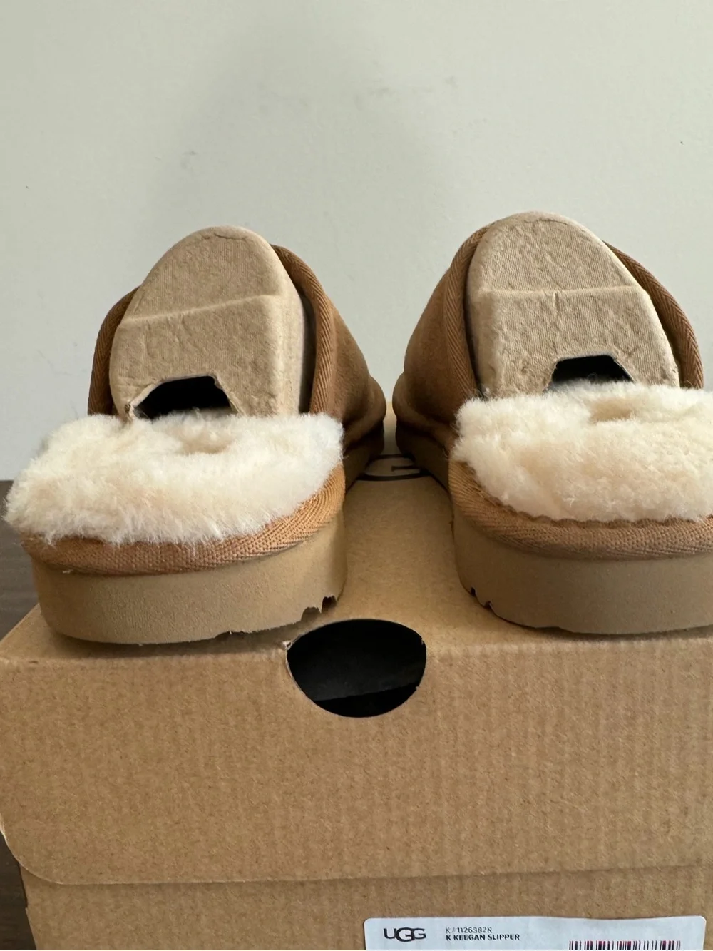 UGG ⚜️ nwt