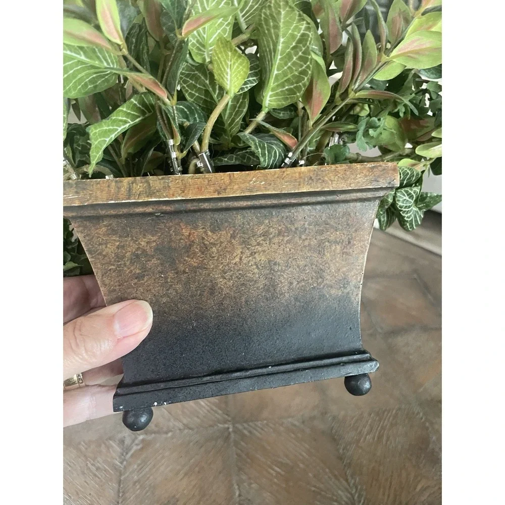 The Unbranded Brand faux greenery
