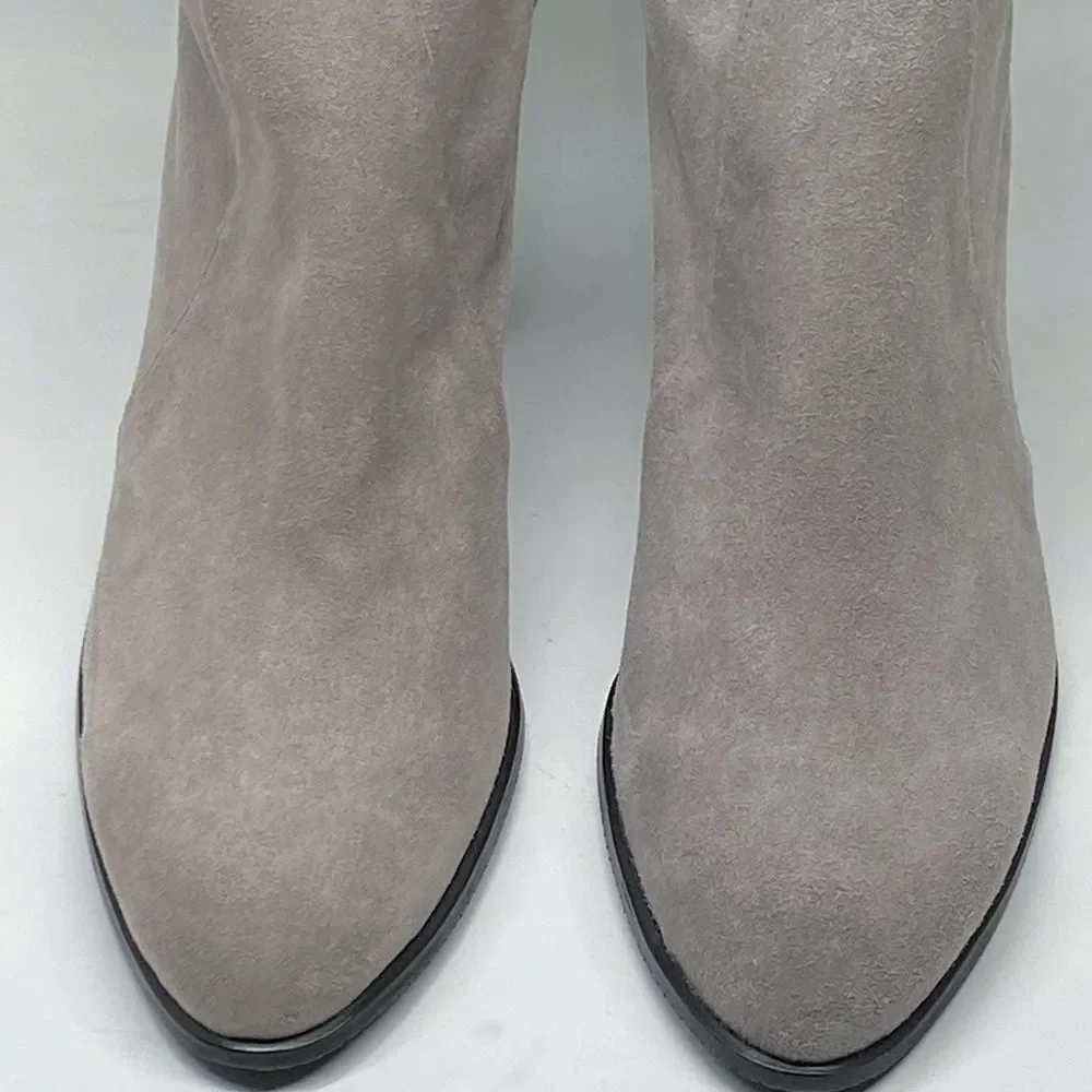 Stuart Weitzman never worn