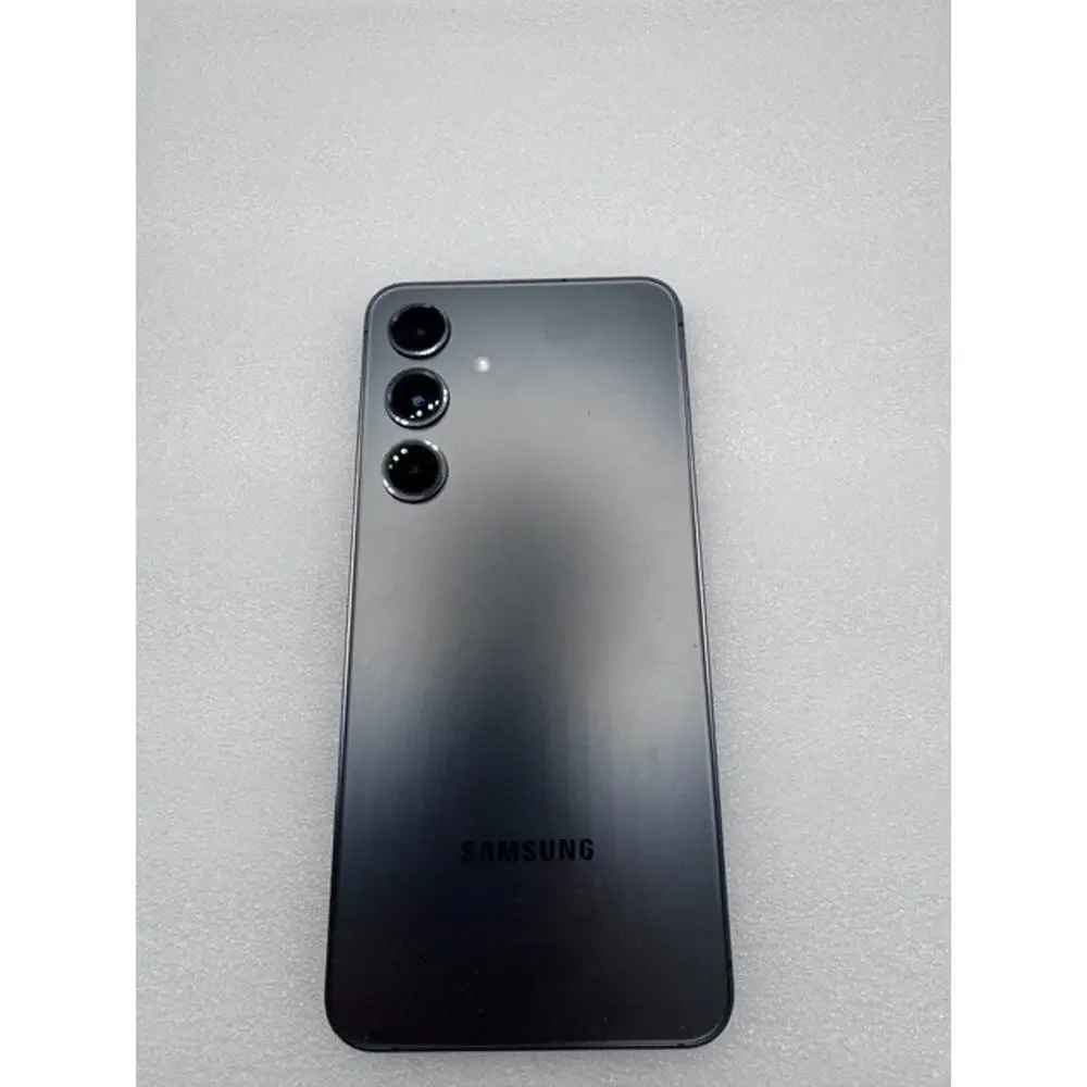 Samsung Galaxy S24 128GB S921U Fully Unlocked - Excellent condition