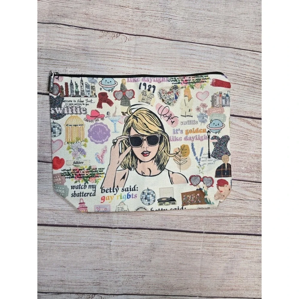 Taylor Swift All Over Graphic Print‎ Makeup Canvas 9x7 Cosmetic Pouch NEW