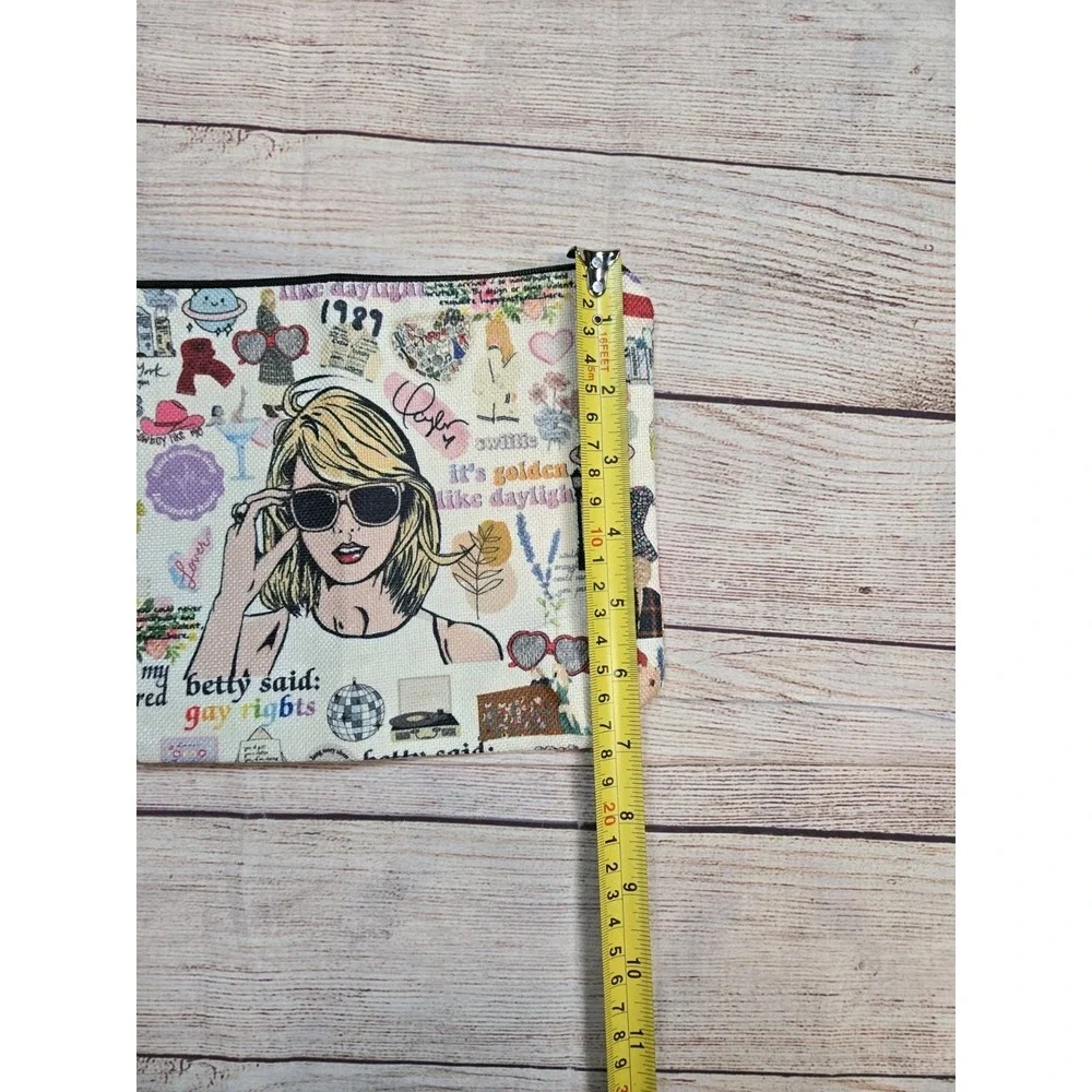 Taylor Swift All Over Graphic Print‎ Makeup Canvas 9x7 Cosmetic Pouch NEW