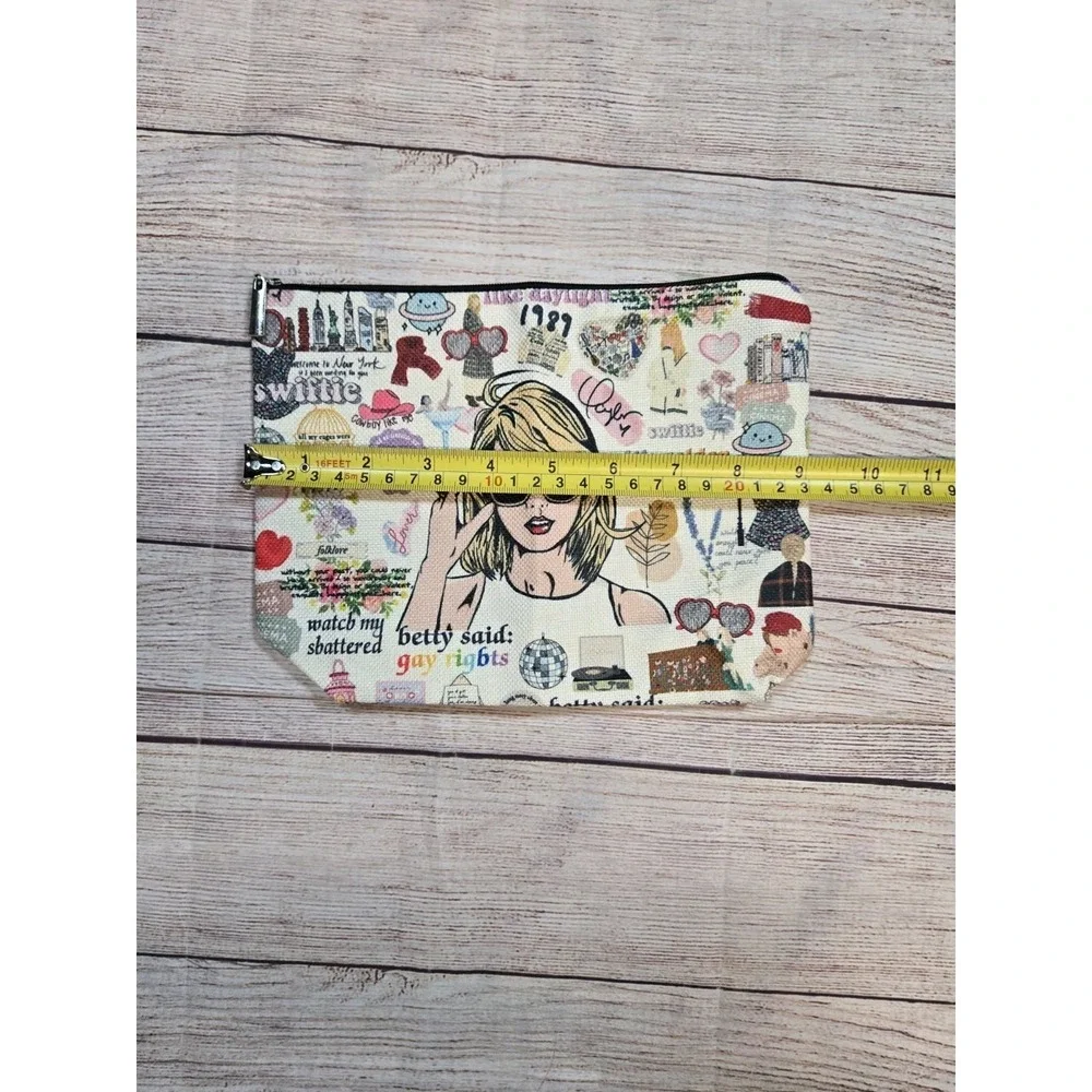 Taylor Swift All Over Graphic Print‎ Makeup Canvas 9x7 Cosmetic Pouch NEW
