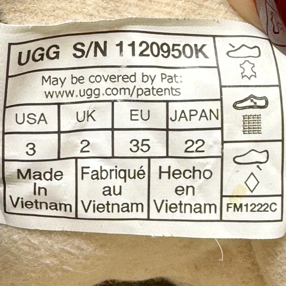 UGG kids black