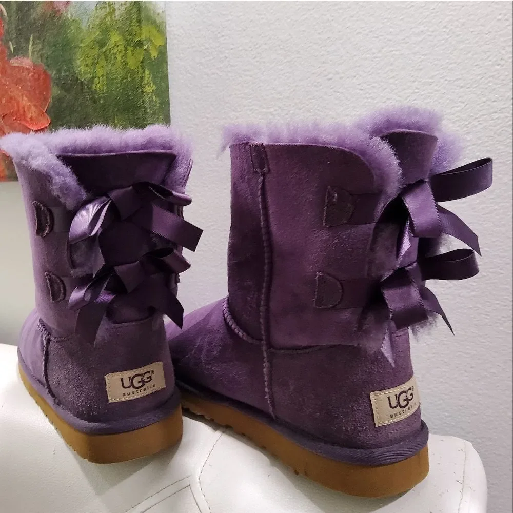 UGG violet bloom