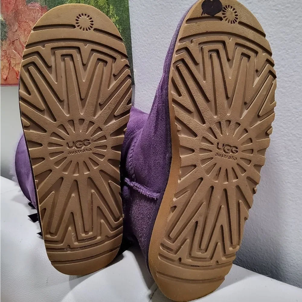 UGG violet bloom