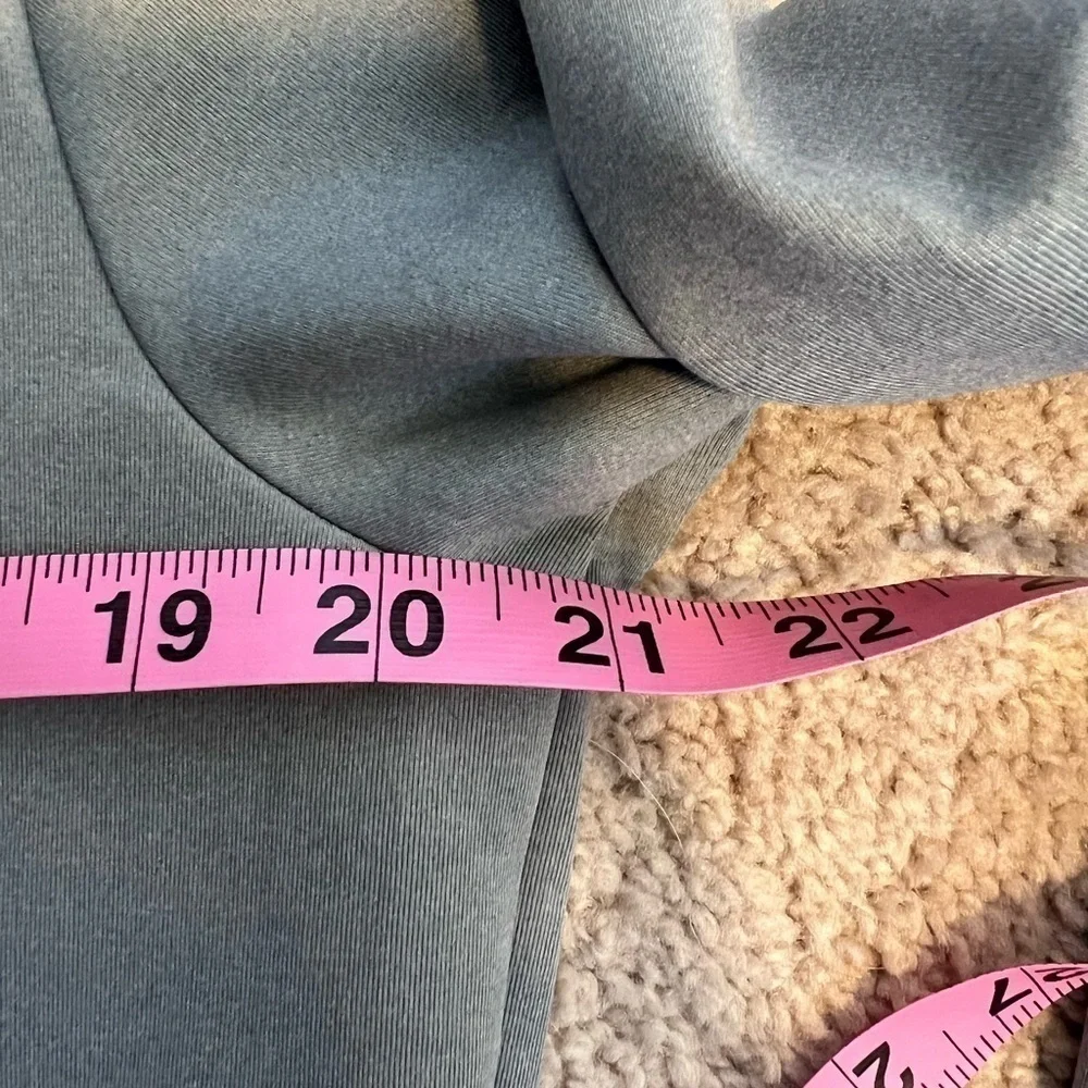 Nike women’s gray