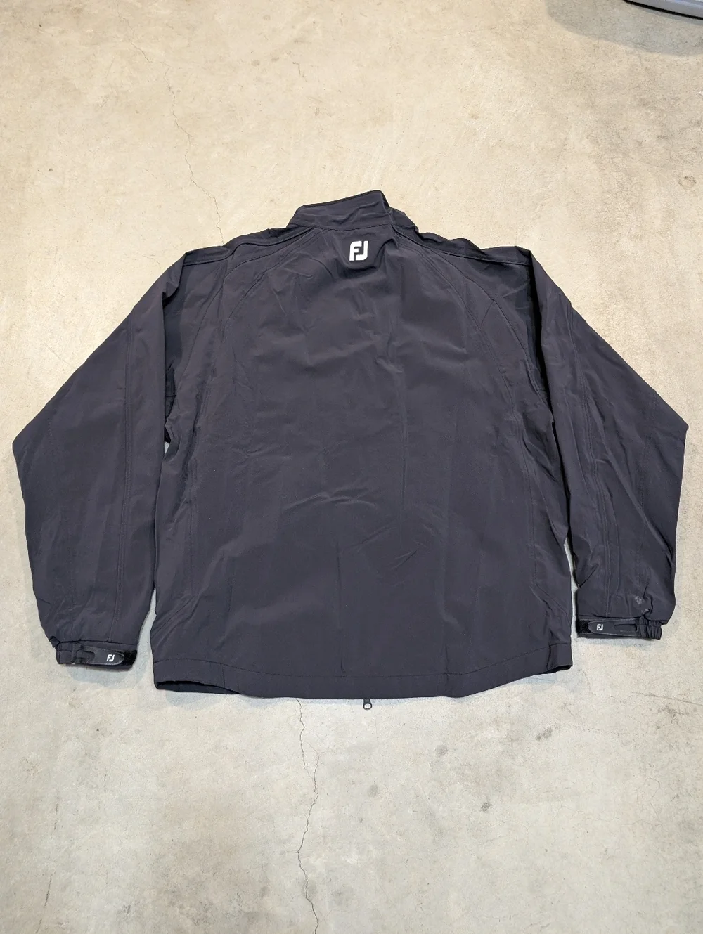 FootJoy pockets windbreaker chest