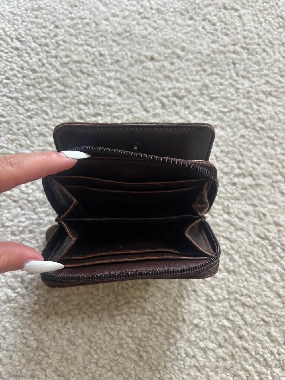 Nine West compact zip