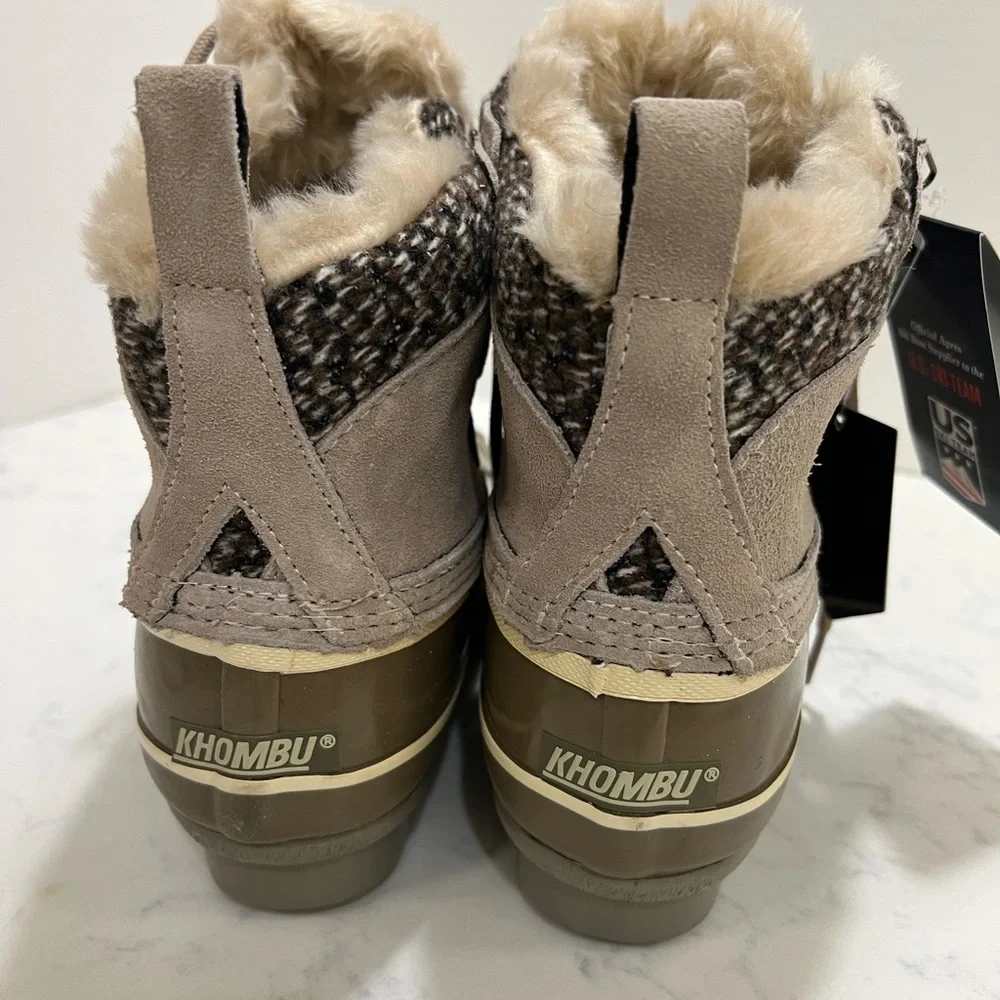 Khombu tan ski features