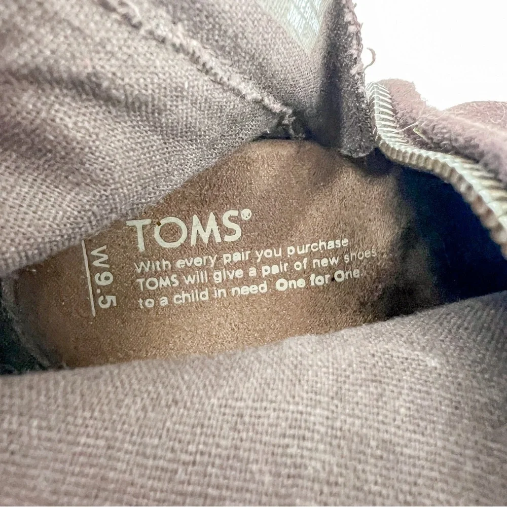 Toms size brown tom’s