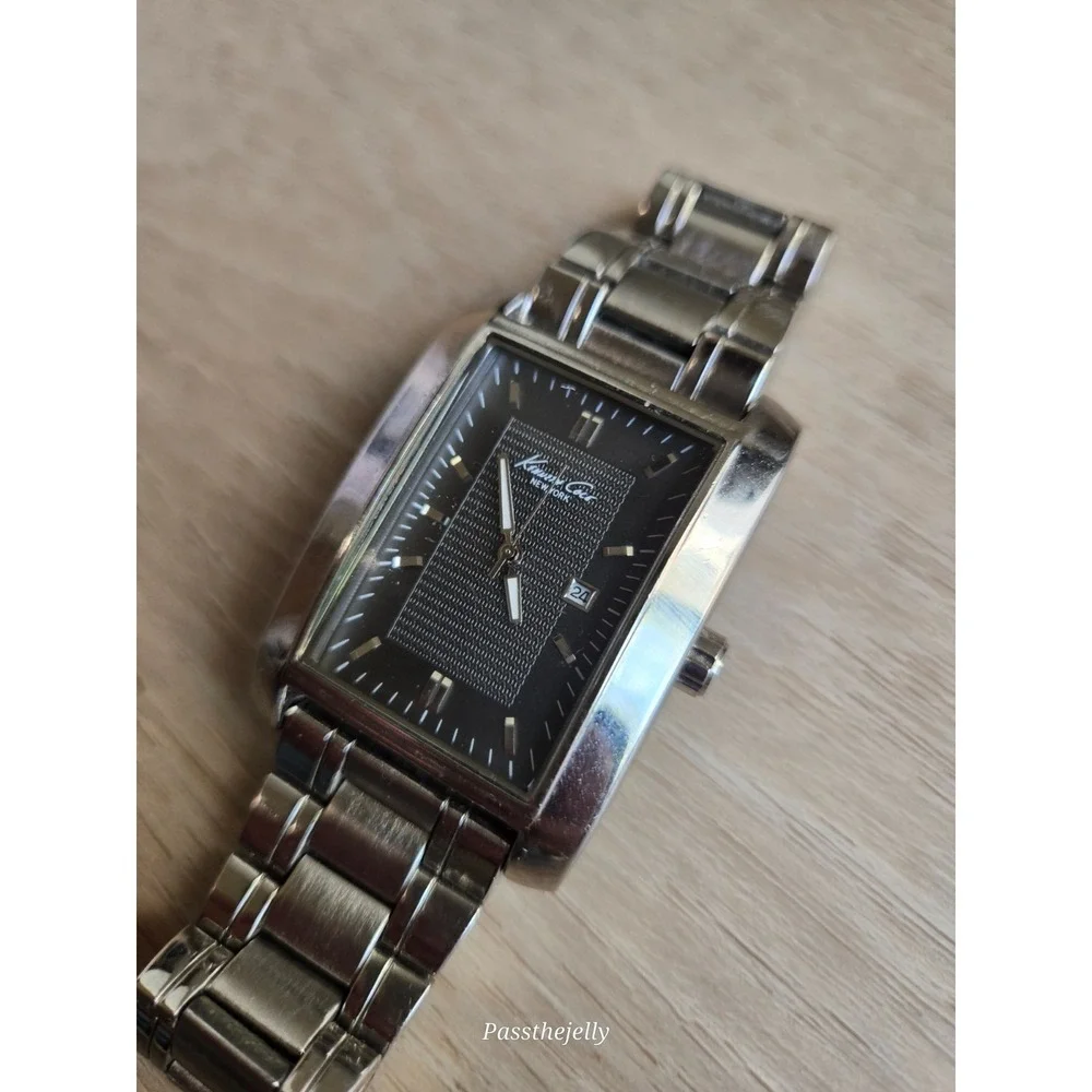Kenneth Cole fresh battery