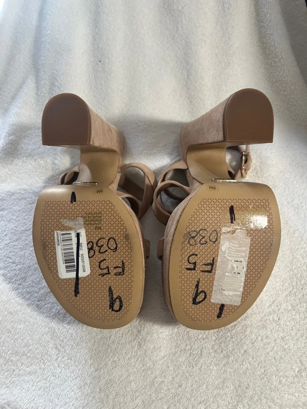 Gianni Bini block versatile heel