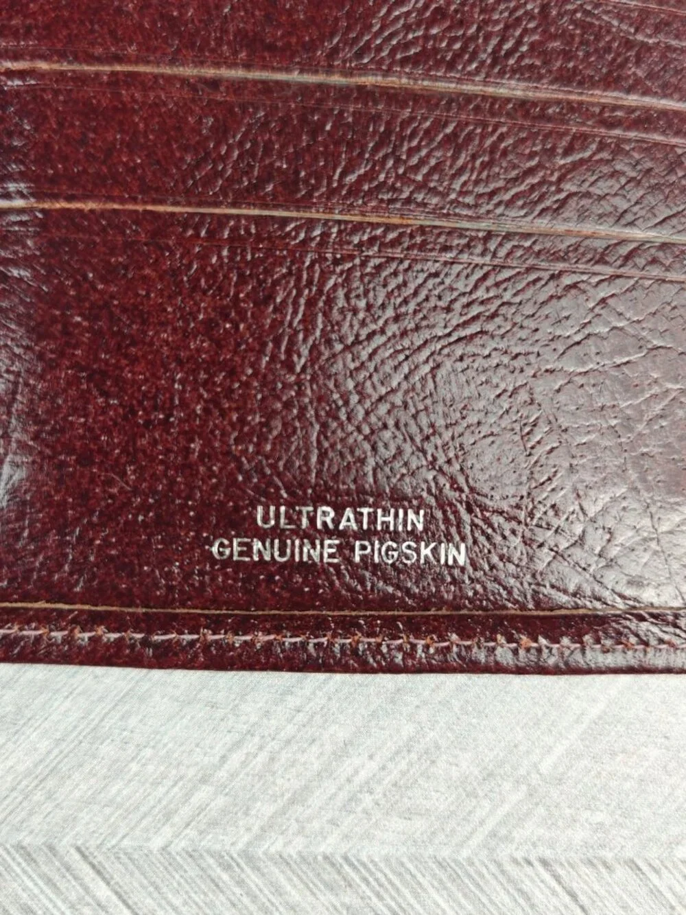 Vintage Ultrathin Genuine Pigskin Wallet Gold Corners Brown Red FranStef USA