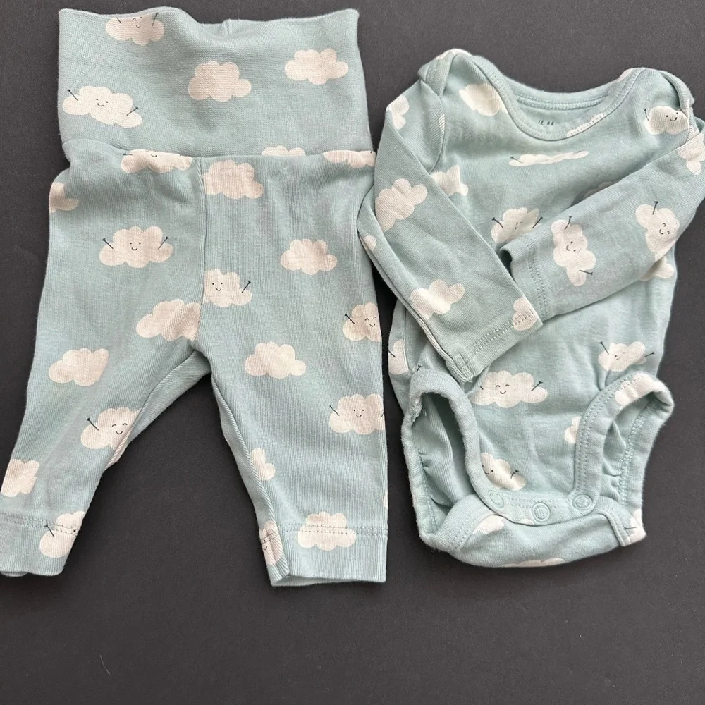 H&M - Newborn Bundle