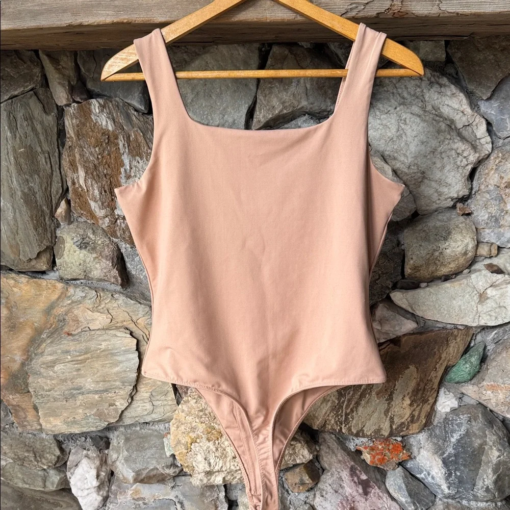 SO gently nude
