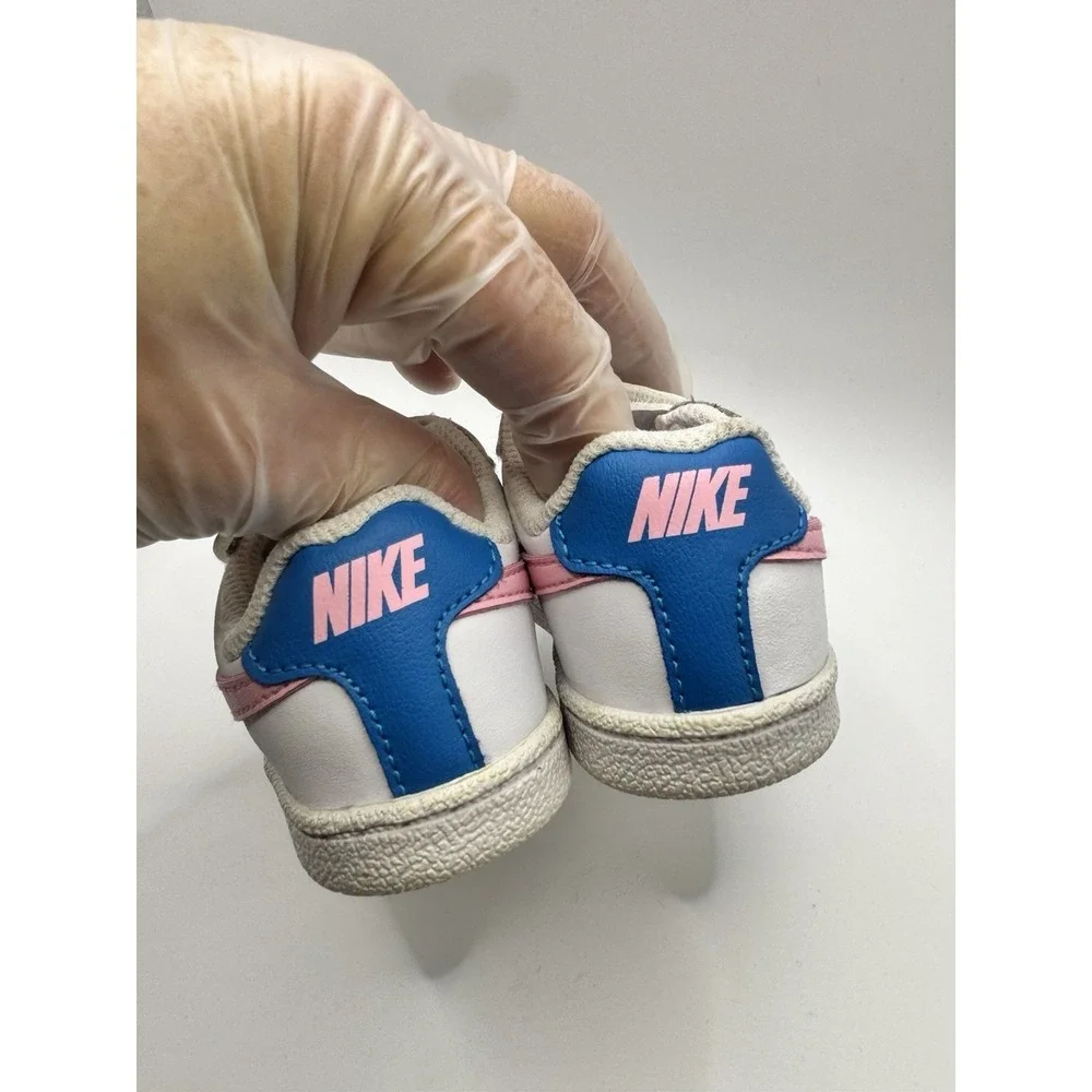 Nike court royale