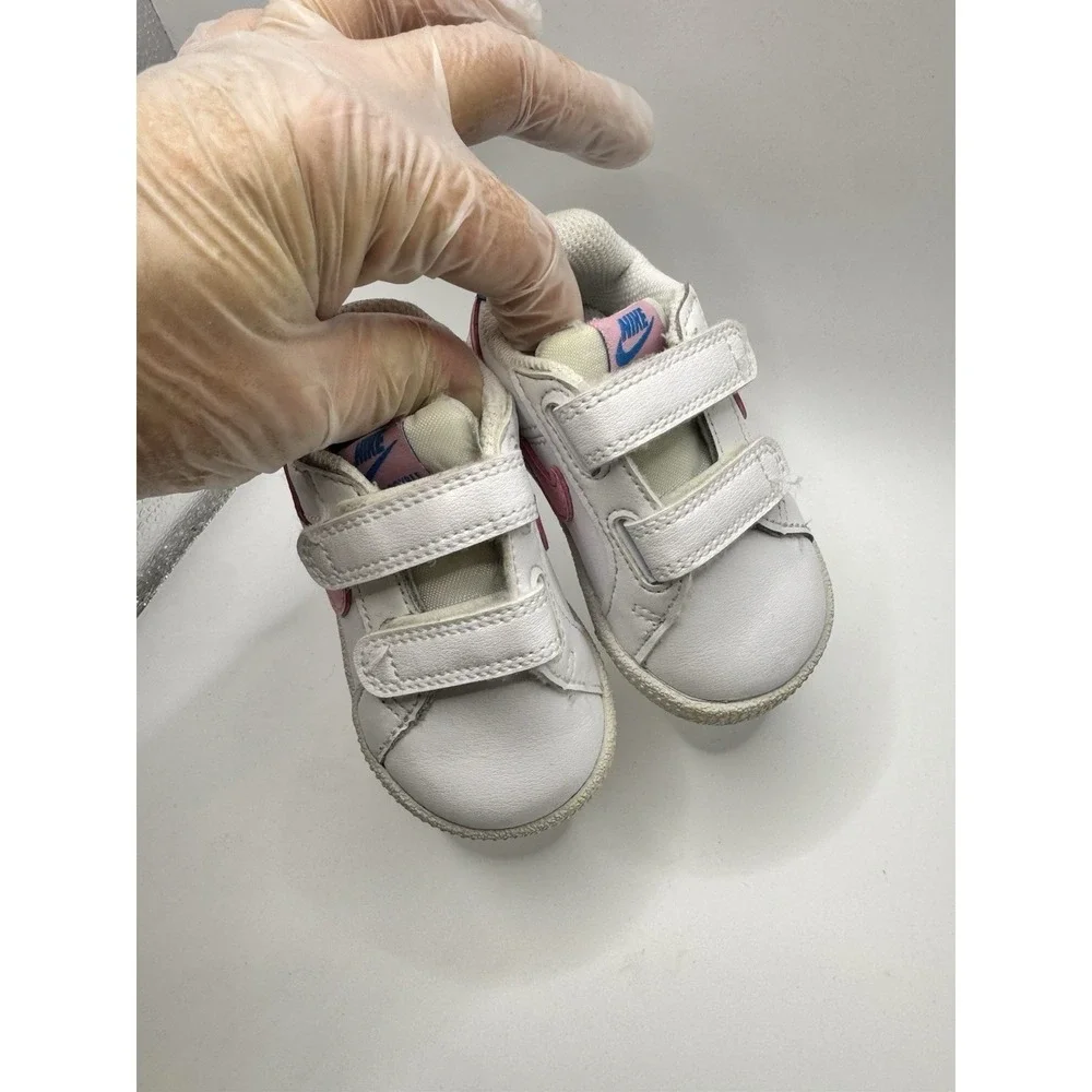 Nike court royale