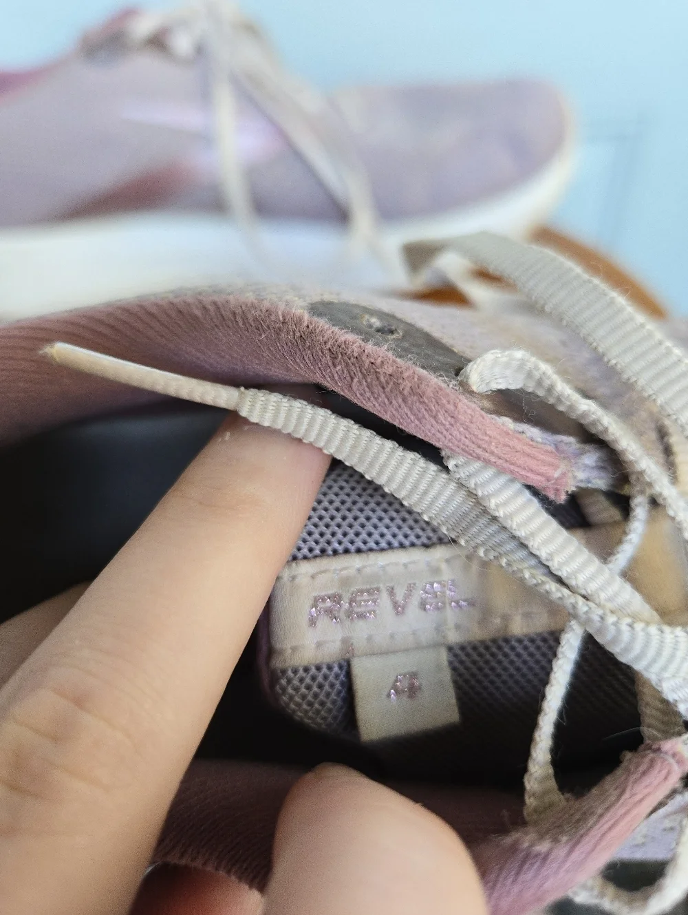 Brooks size soles