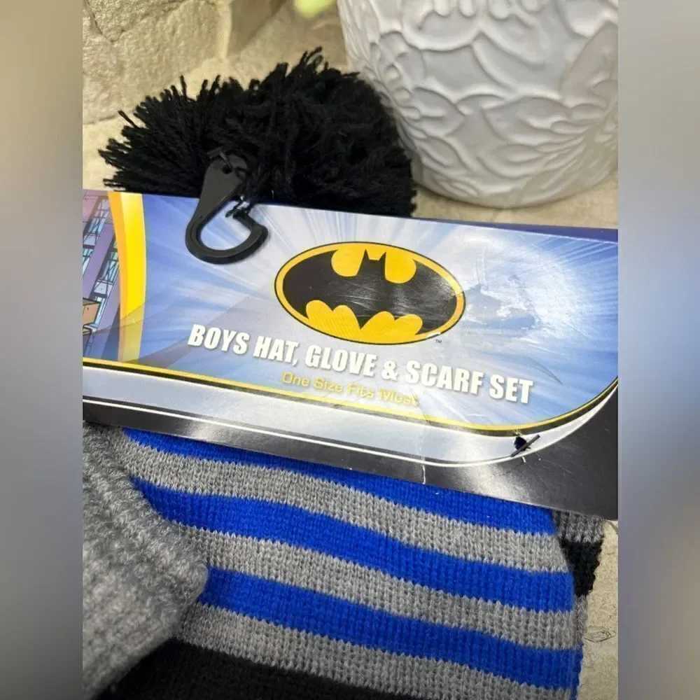Batman hat,gloves and scarf set