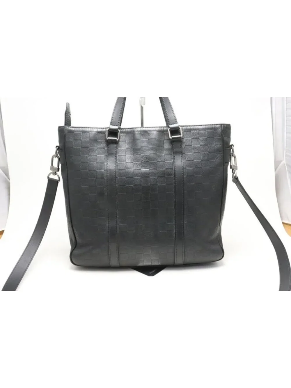 Louis Vuitton –38 39